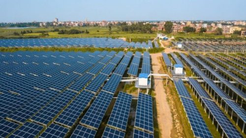 Menggunakan Teknologi Penggerak Tenaga Surya Untuk Pompa Air